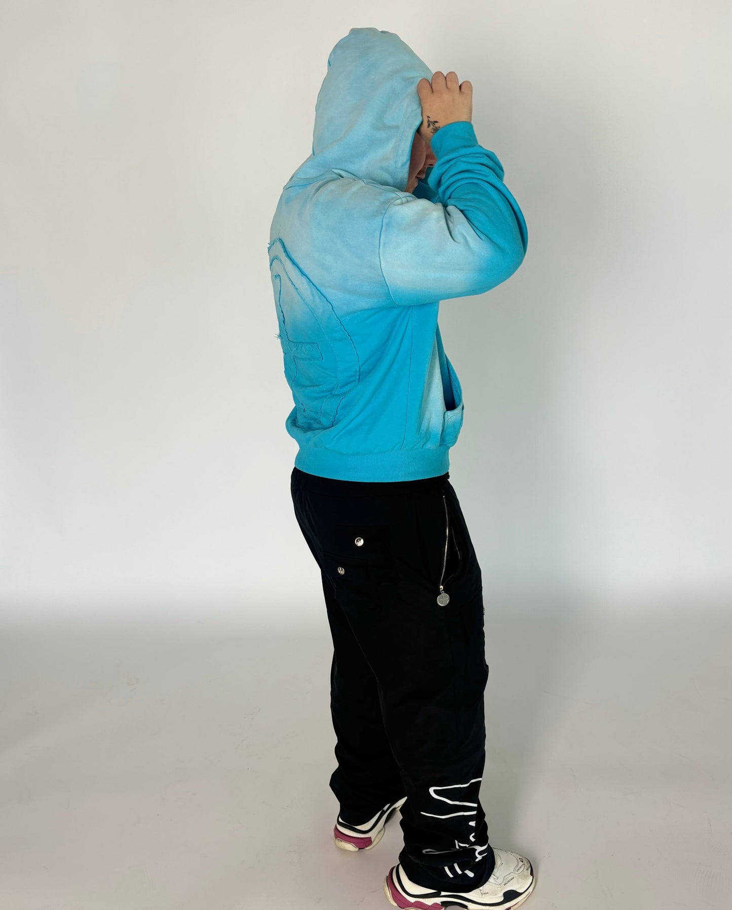 “BABY BLUE” UNFLAGGING ZIP UP