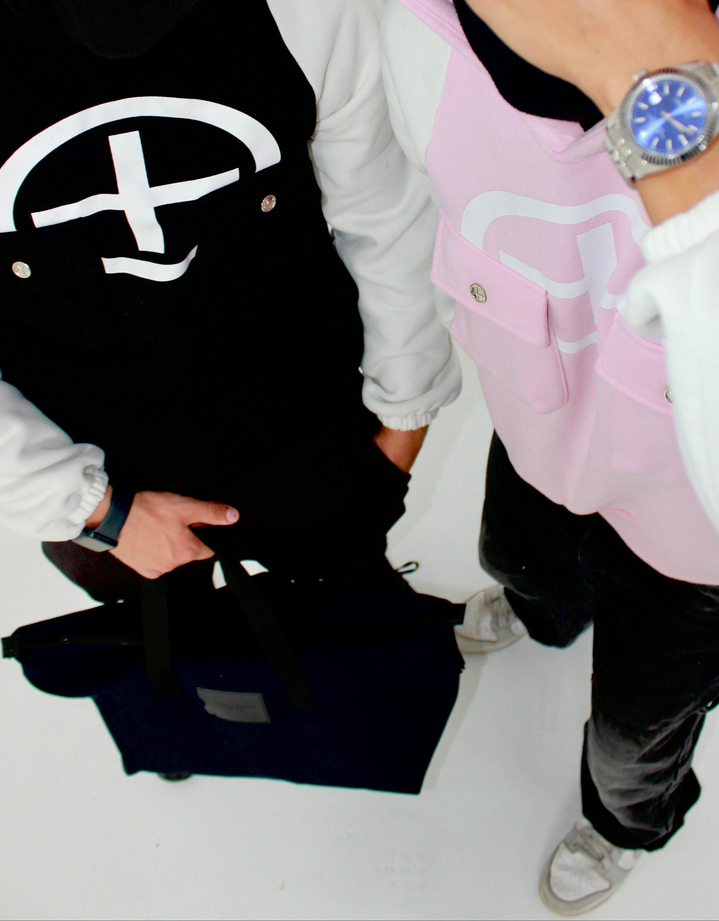 UNFLAGGING LUXURY HOODIE (BLACK)